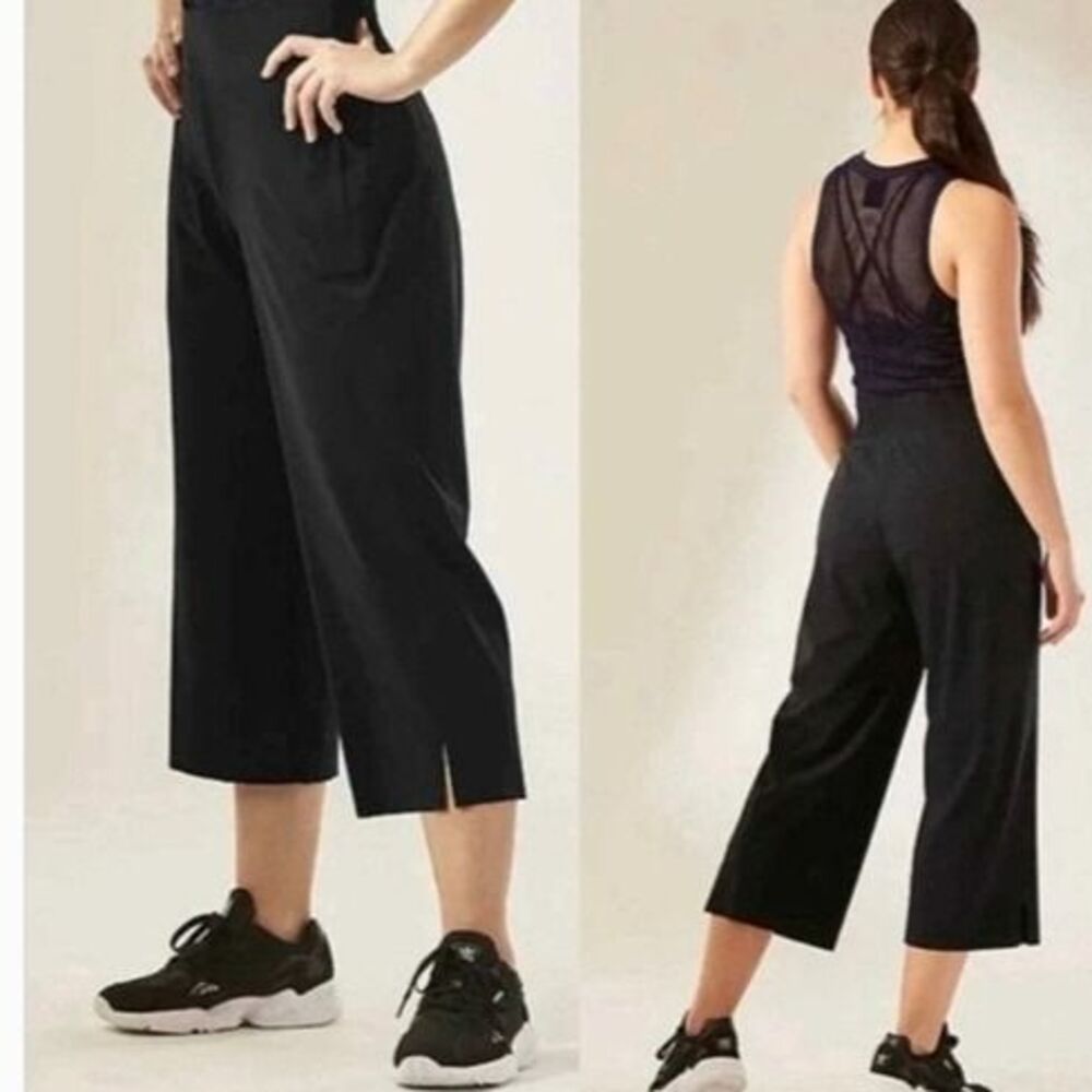 NWT Athleta Cosmic Crop black Large Petite Pants